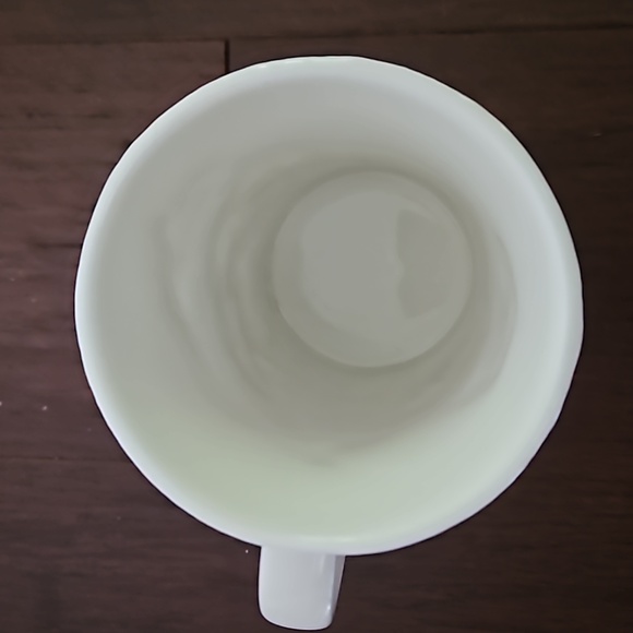 STARBUCKS 2009 White Bone China Mug Embossed Leaves 12 Oz - Picture 3 of 7